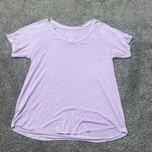 Soft and sexy American Eagle lilac purple T-shirt